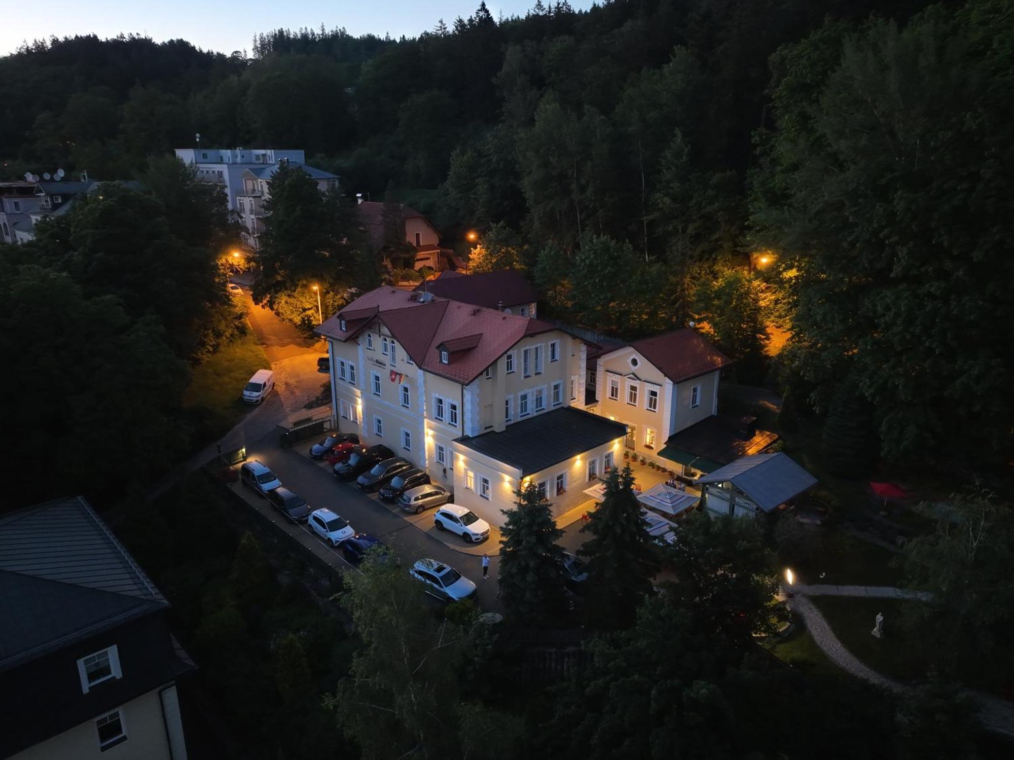 Boutique Hotel Swisshouse Mariánské Lázně Exterior foto